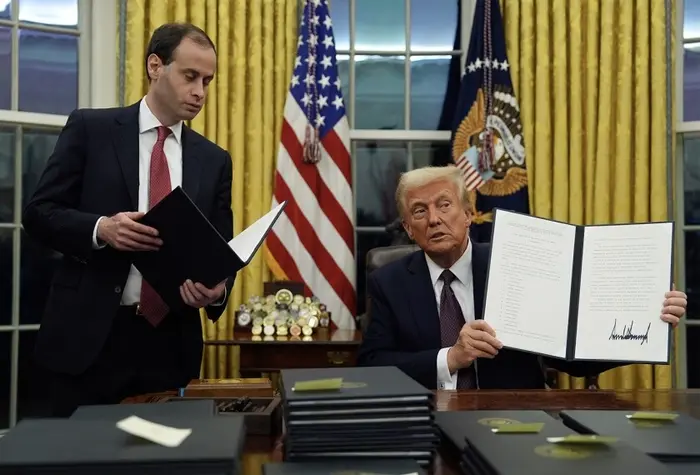 Beberapa Pegawai Federal Hanya Diberi Waktu 30 Menit Untuk Cuti di Tengah PHK Yang Dilakukan Trump
