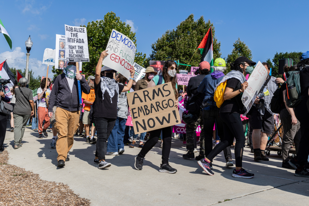 Demokrat dan Media Menyingkirkan Gaza dari DNC