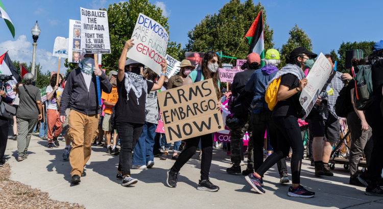 Demokrat dan Media Menyingkirkan Gaza dari DNC