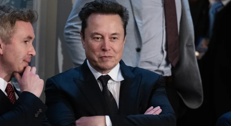 Elon Musk Penuhi Tuntutan Mahkamah Agung Brasil, X Kembali Beroperasi