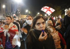 Para Demonstran Hadiri Protes Oposisi Terhadap Hasil Pemilihan Parlemen di Tbilisi