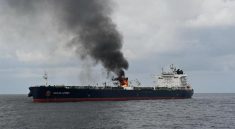 Gerakan Houthi di Yaman Meluncurkan Serangan Rudal Terhadap Kapal - Kapal Israel di Laut Merah